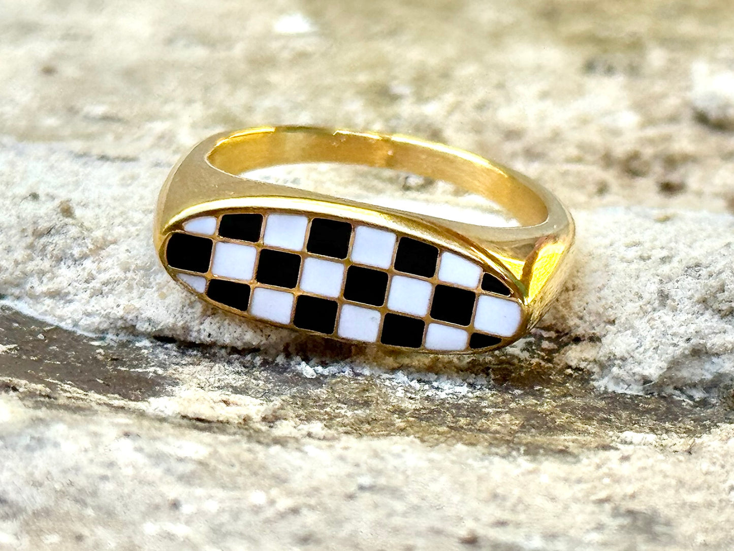 MC Black and White Check Flat Ring
