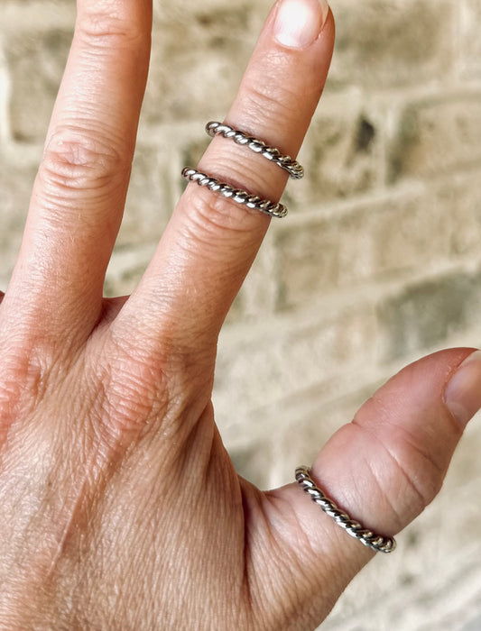 The Twist Ring-Silver